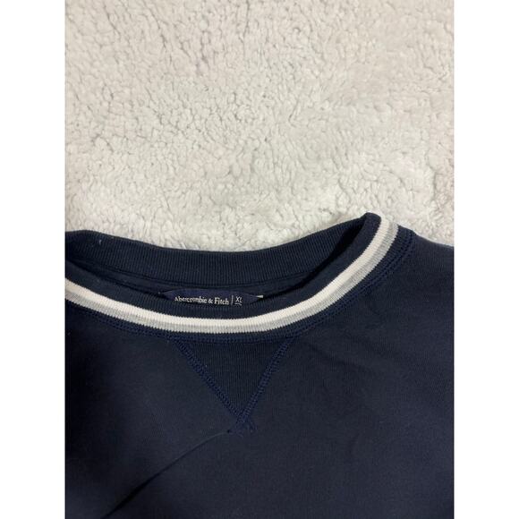 A&F Women’s Navy Crew Sweatshirt XL Puff Sleeve Cuff Stripe Trim Preppy Casual - Picture 6 of 9